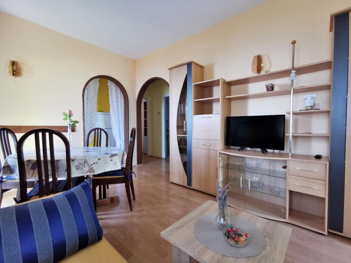 Apartment Delost Lovran Dış mekan fotoğraf